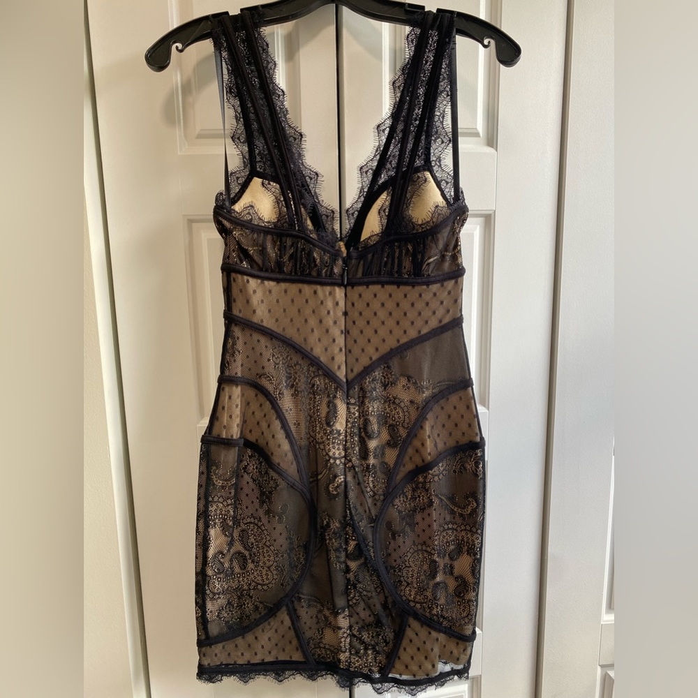 Bebe - Lacey, sleeveless, short black dress - Picture 4 of 7